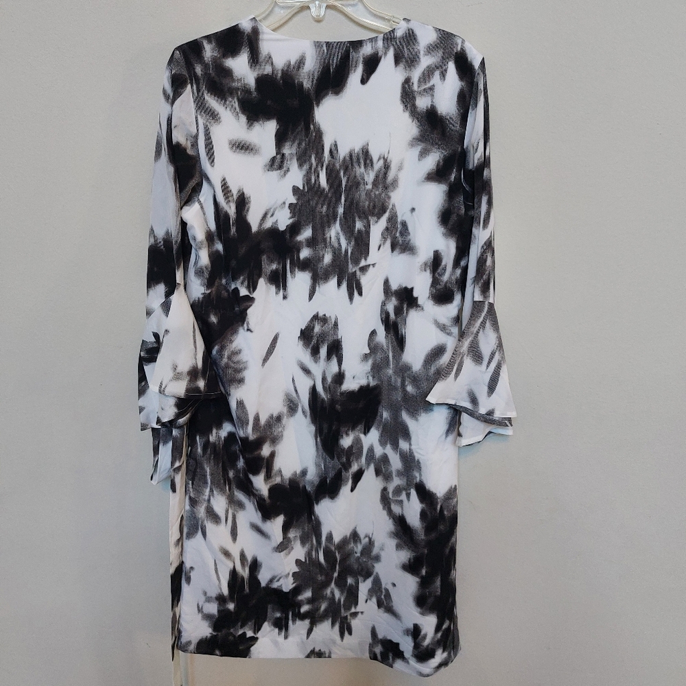 BANANA REPUBLIC Black and White Floral Print Midi Dress Size Medium. - Picture 7 of 15